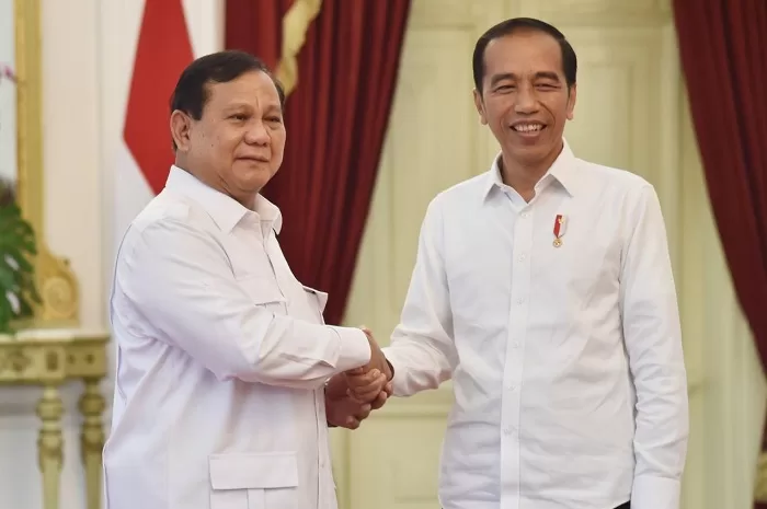 Presiden Joko Widodo bersama Menteri Pertahanan, Prabowo Subianto. (Dok. Setneg.go.id)  