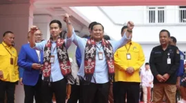 Ketua Umum Partai Gerindra Prabowo Subianto bersama Wali Kota Surakarta Gibran Rakabuming. (Instagram.com/@prabowo)