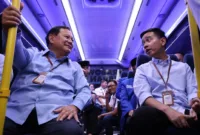 Pasangan Calon Presiden dan Wakil Presiden Koalisi Indonesia Maju Prabowo-Gibran menggunakan bus listrik. (Dok. TKN Prabowo Gibran)