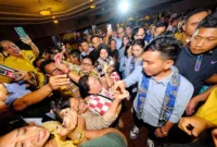 Cawapres nomor urut 2 Gibran Rakabuming Rakasaat menghadiri perayaan Natal DPD Golkar Sulawesi Utara di Sutan Raja Hotel and Convention Manado. (Dok. Tim Media Prabowo-Gibran)