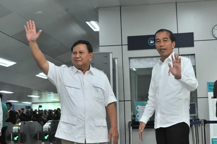 Presiden Joko Widodo bersama Capres nomor urut 2, Prabowo Subianto. (Dok. Setkab.go.id)