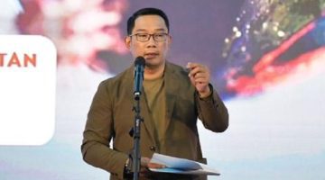 Mantan Gubernur Jabar Ridwan Kamil saat menjalani pemeriksaan KPK terkait kasus Bank BJB. (Facebook.com @Ridwan Kamil)