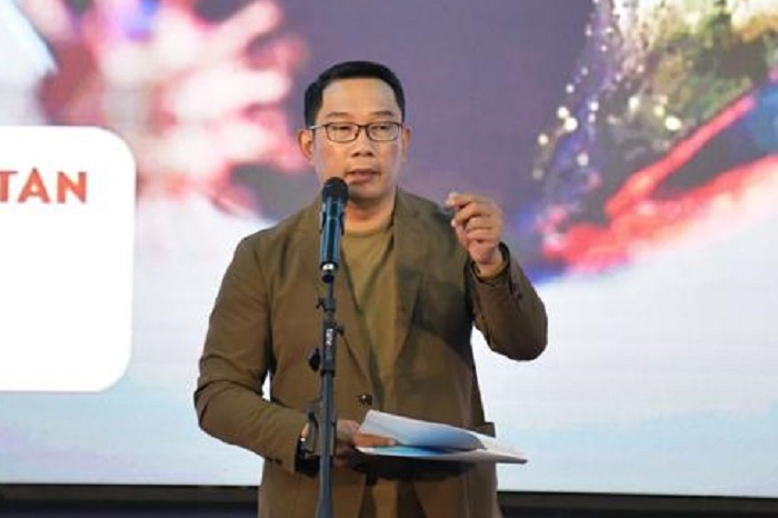 Mantan Gubernur Jabar Ridwan Kamil saat menjalani pemeriksaan KPK terkait kasus Bank BJB. (Facebook.com @Ridwan Kamil)