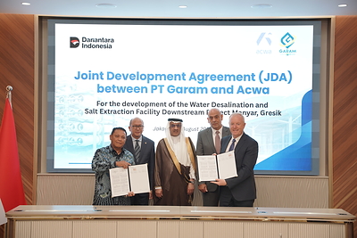 Acwa menandatangani perjanjian pengembangan bersama dengan PT GARAM untuk proyek integrasi desalinasi air laut dan garam industri dengan skala utilitas yang pertama di Indonesia Acwa menandatangani perjanjian pengembangan bersama dengan PT GARAM untuk proyek integrasi desalinasi air laut dan garam industri dengan skala utilitas yang pertama di Indonesia